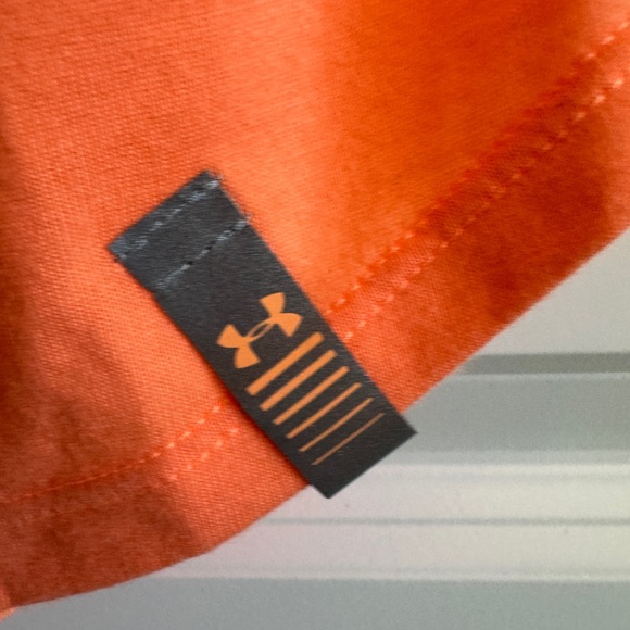 Under Armoir running shirt. Size M. NWT - Picture 3 of 7